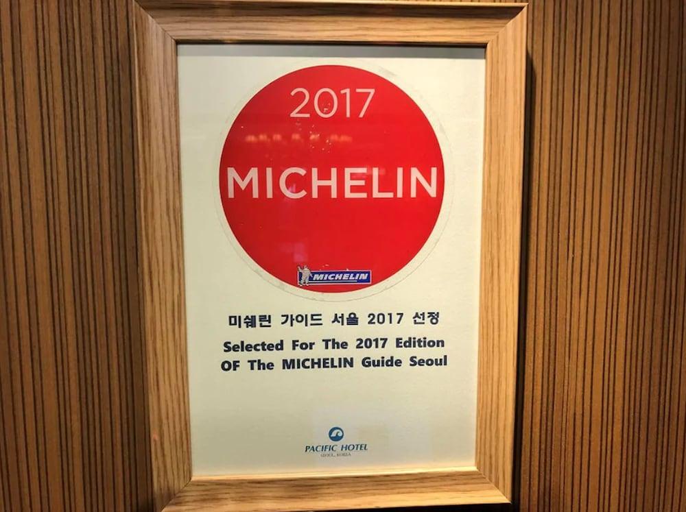 Pacific Hotel 4*